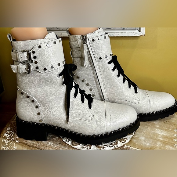 NWOT 💠 Sam Edelman “Jennifer” Combat-Moto Boots in Off-White Leather Size 9 - Picture 6 of 15